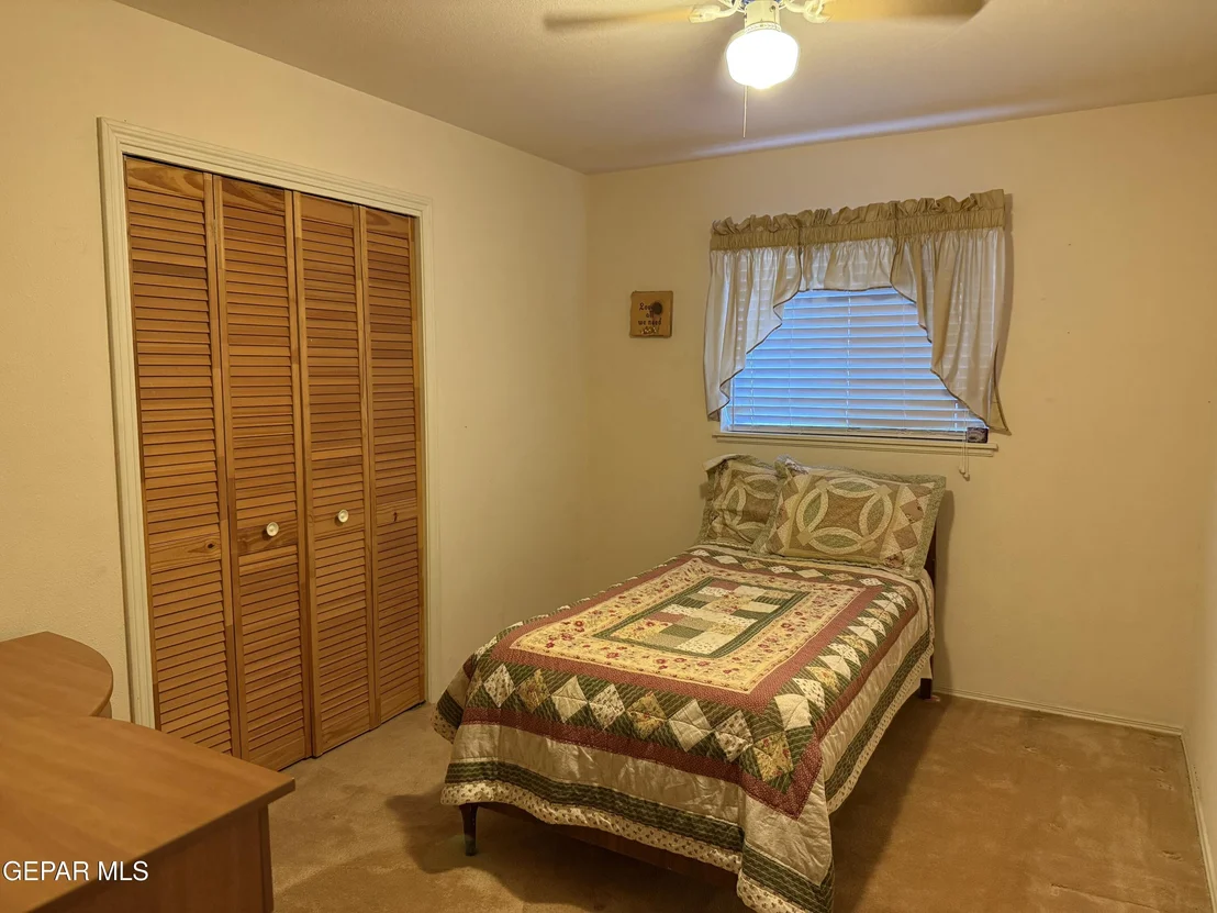Photo of 5828 STURGEON DR Drive