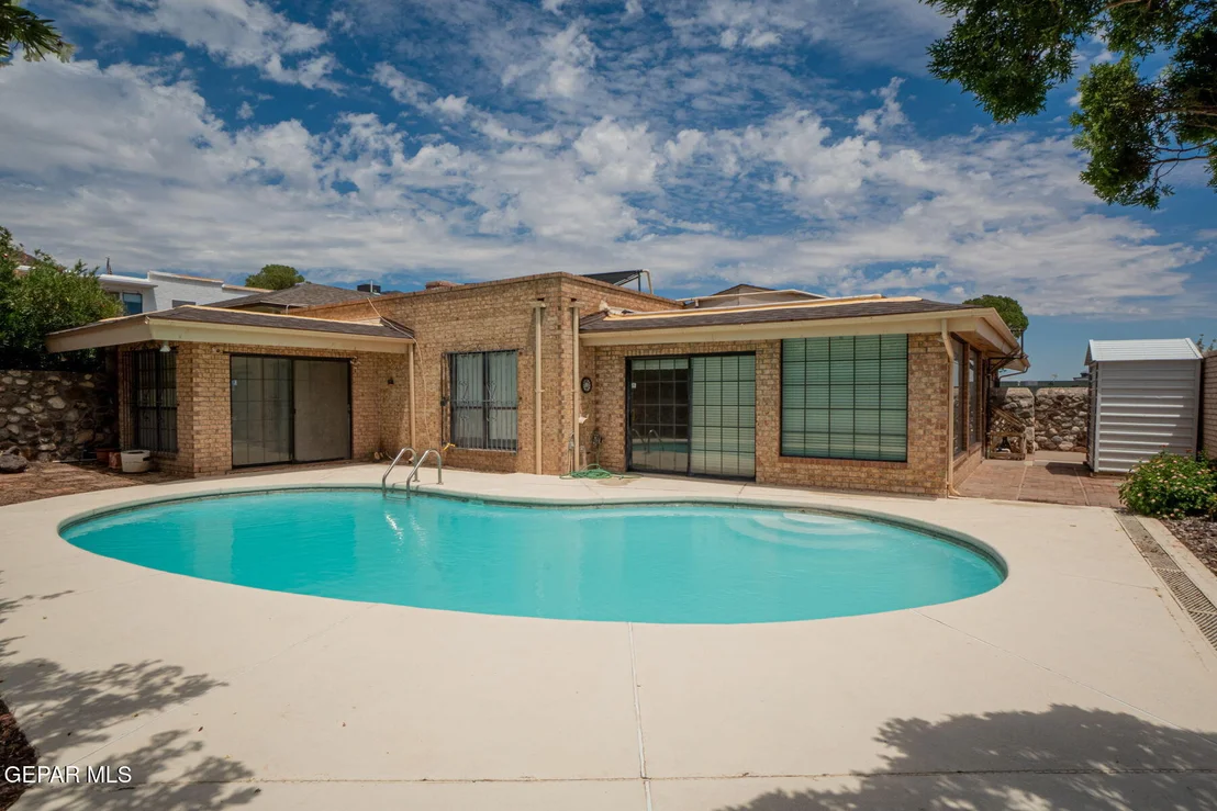 Photo of 3204 HIGH POINT Drive