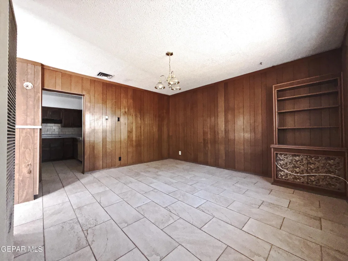 Photo of 816 CARDON Street