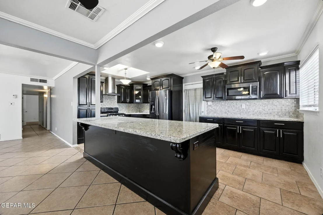 Photo of 8200 SANDLAND Drive