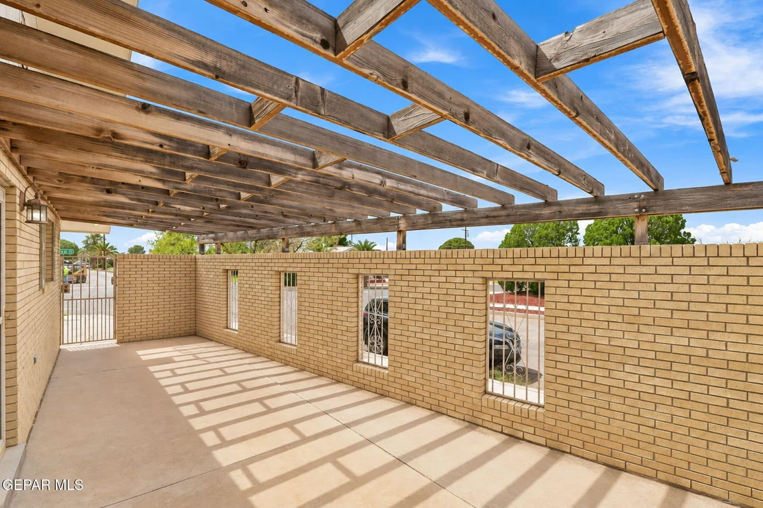 Photo of 436 DE LEON Drive