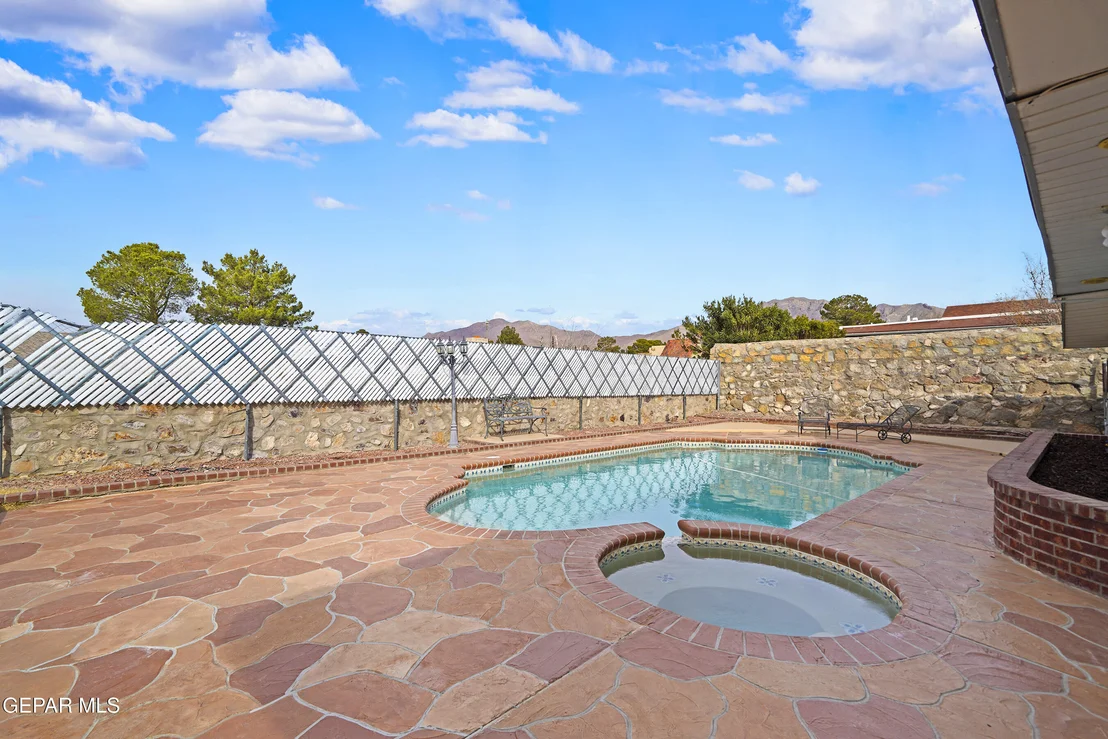 Photo of 6981 Granero Drive