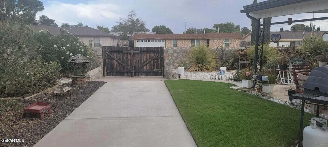 Photo of 1421 MONTE NEGRO Drive