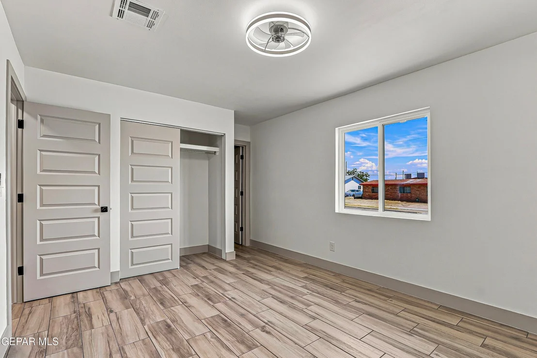 Photo of 921 MARLOW Road