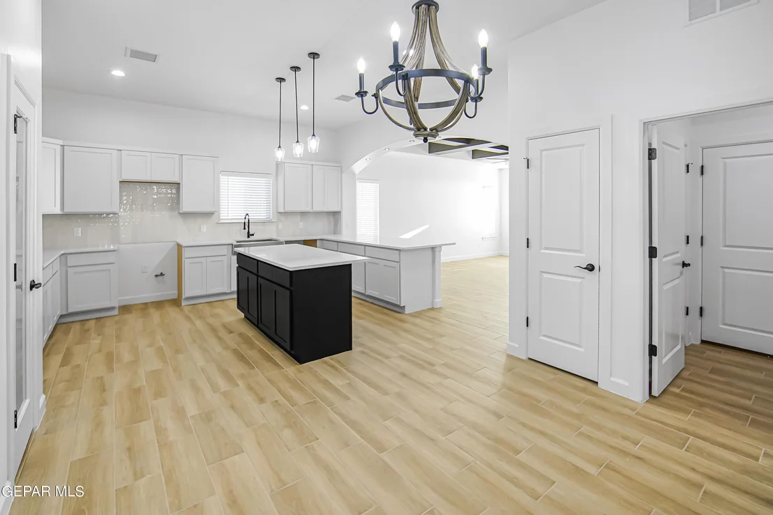 Photo of 6072 Dalhart Drive