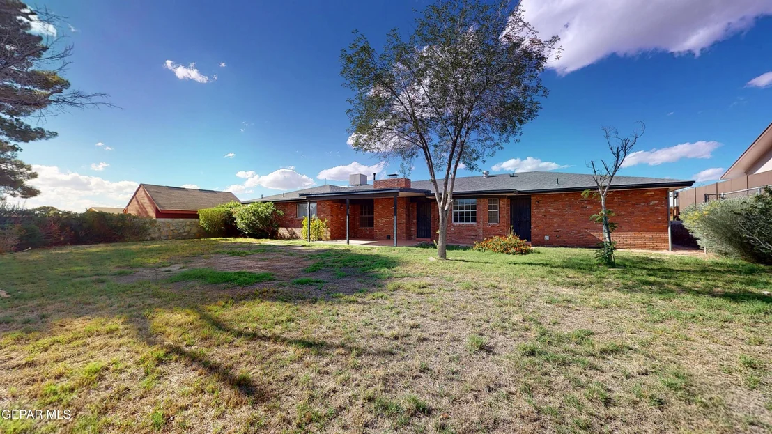 Photo of 720 SOMERSET Drive