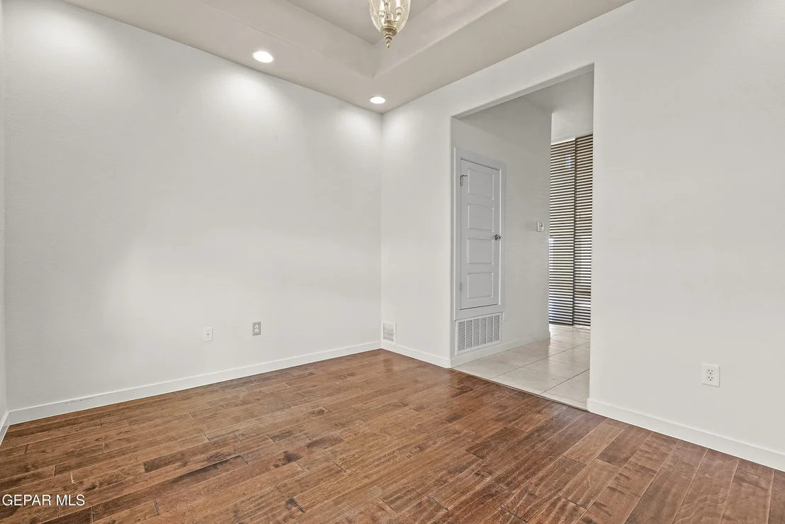 Photo of 6241 FRANKLIN RIDGE Drive