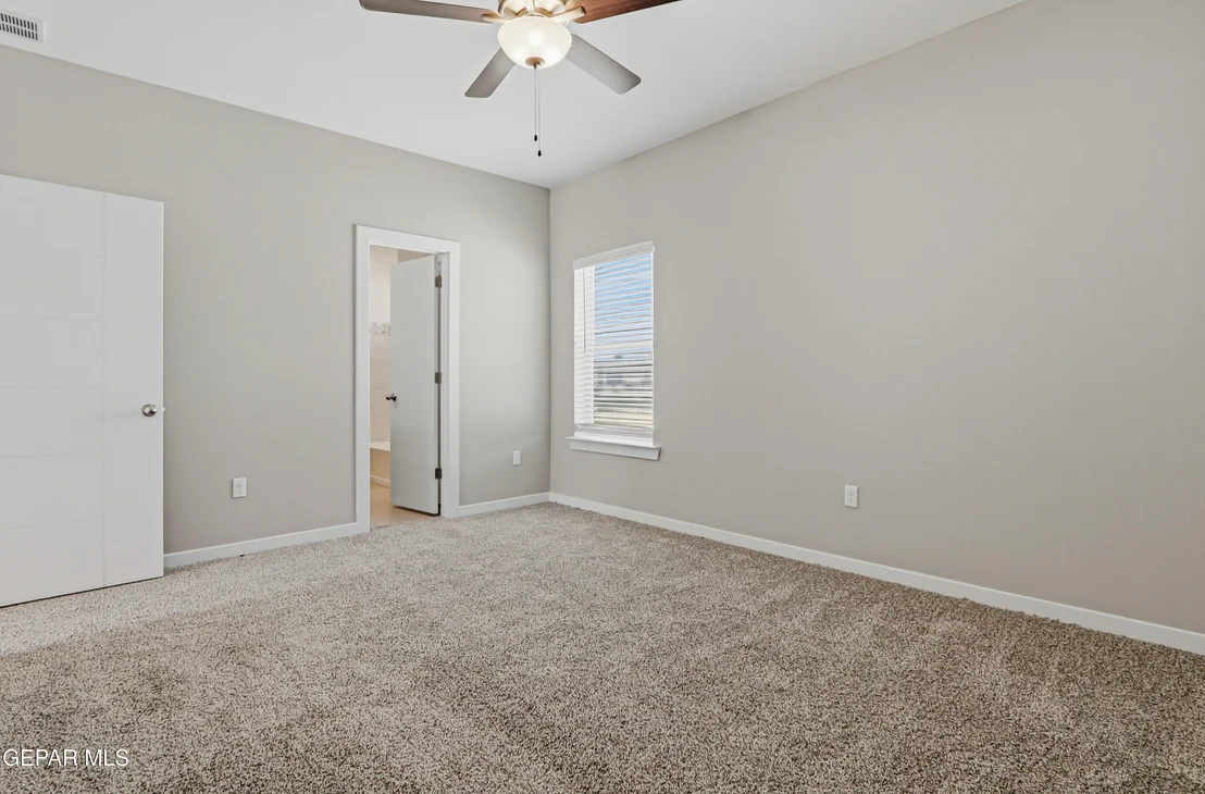 Photo of 3768 Model Lane
