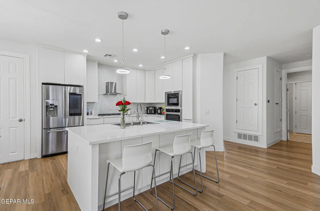 Photo of 6325 FRANKLIN RED Drive