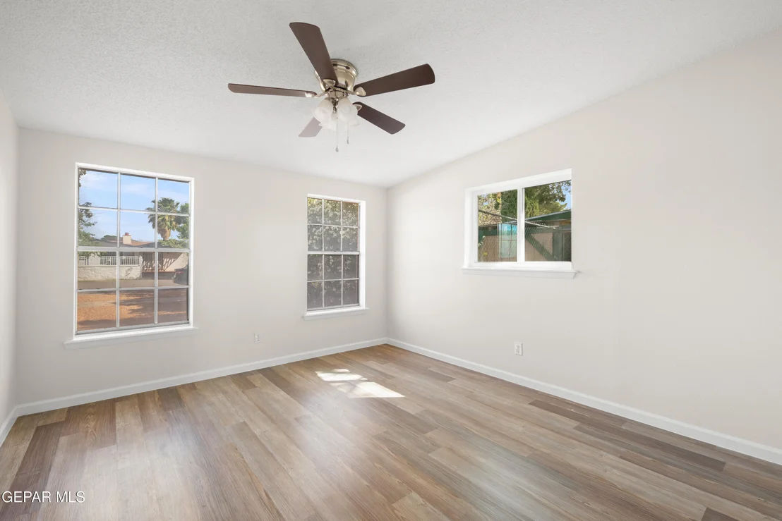 Photo of 305 CORVENA Way