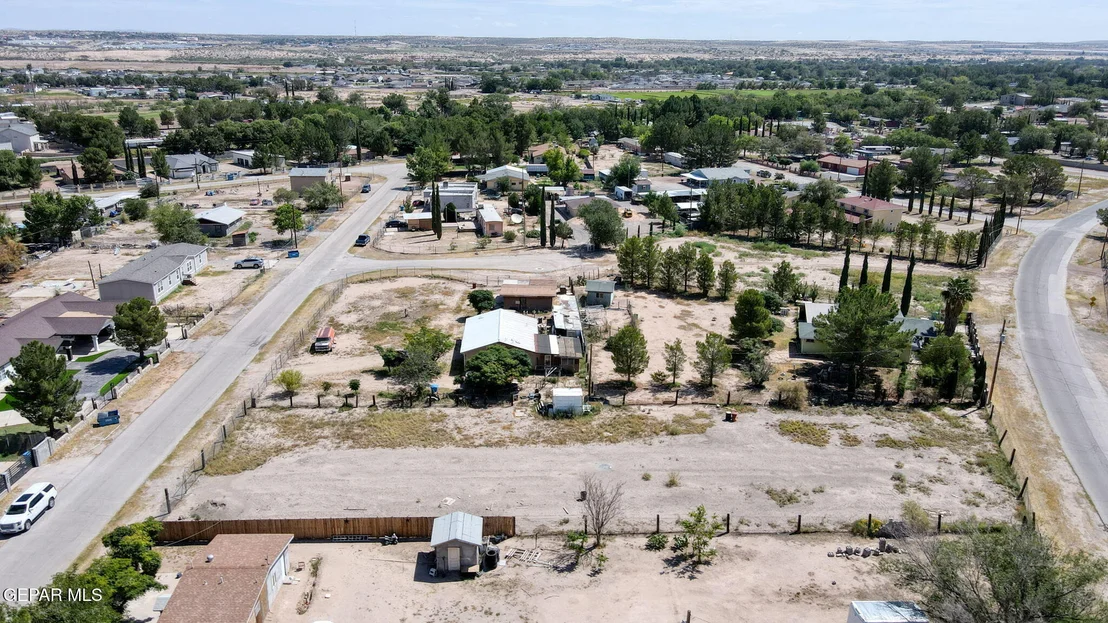 Photo of 410 Valle Rojo Drive