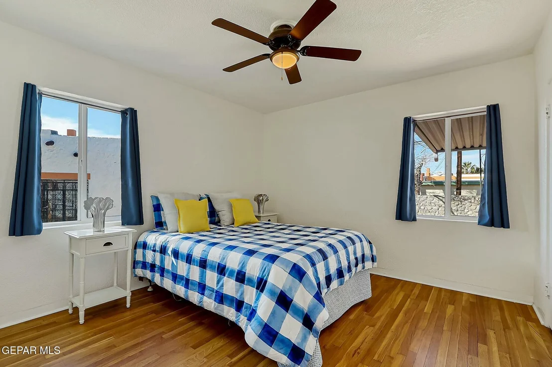 Photo of 601 E BALTIMORE Drive