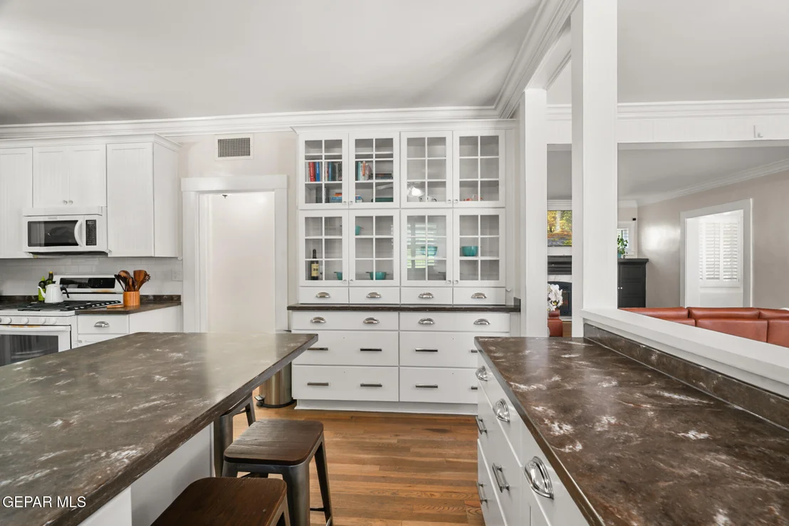 Photo of 1013 PARK Road