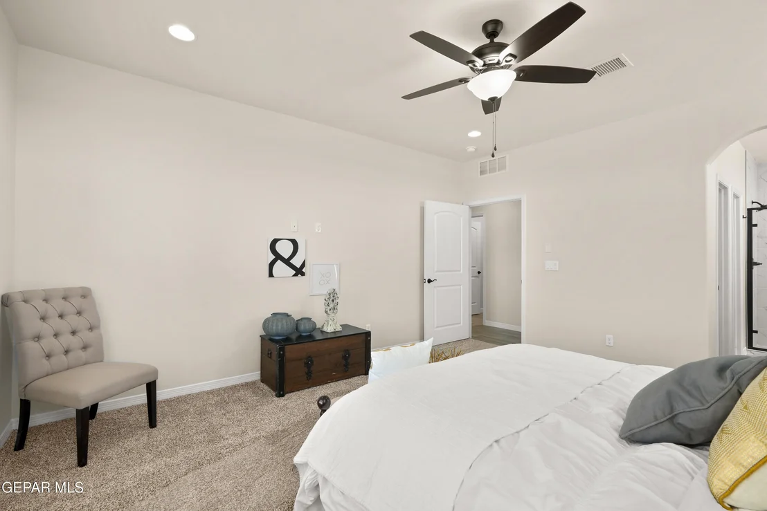 Photo of 3825 Object Place