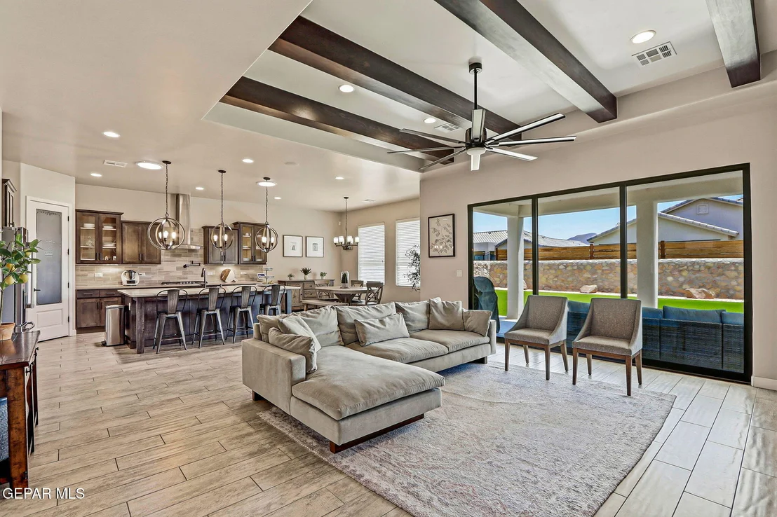 Photo of 5884 Valle Sonar Avenue