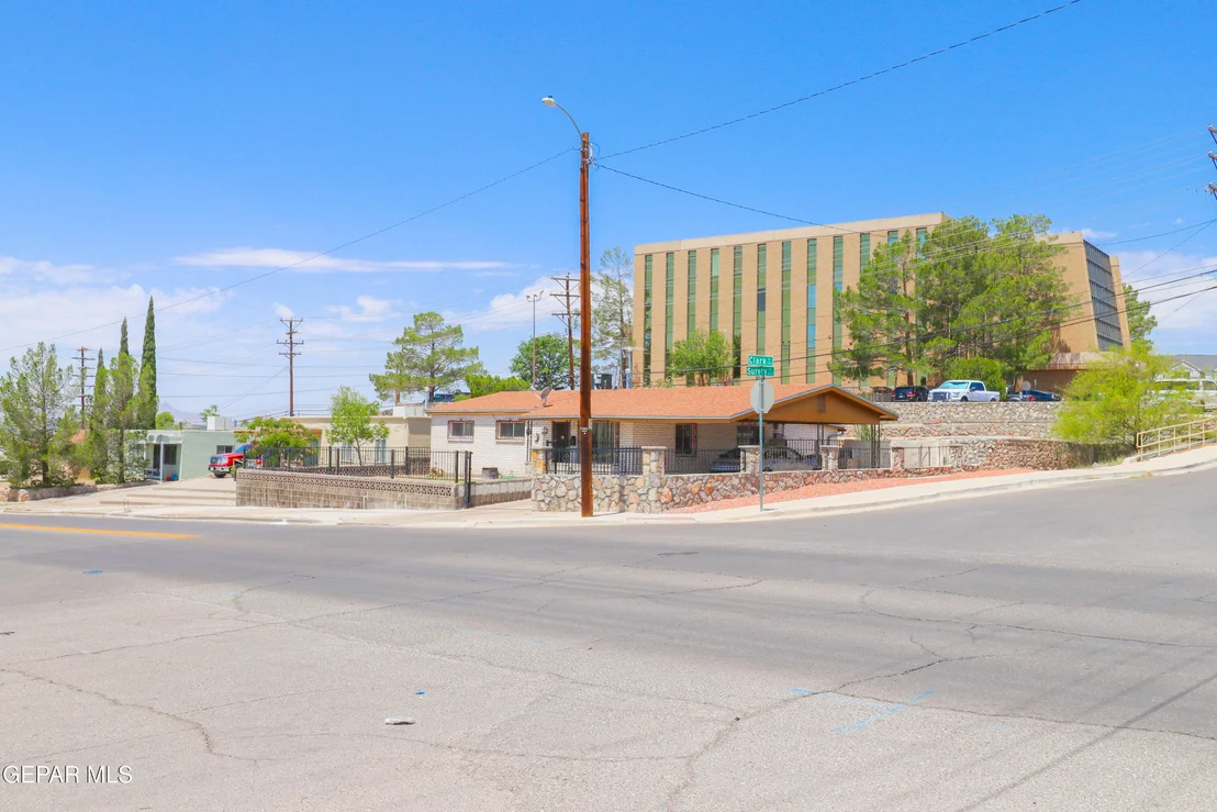 Photo of 945 N CLARK Drive
