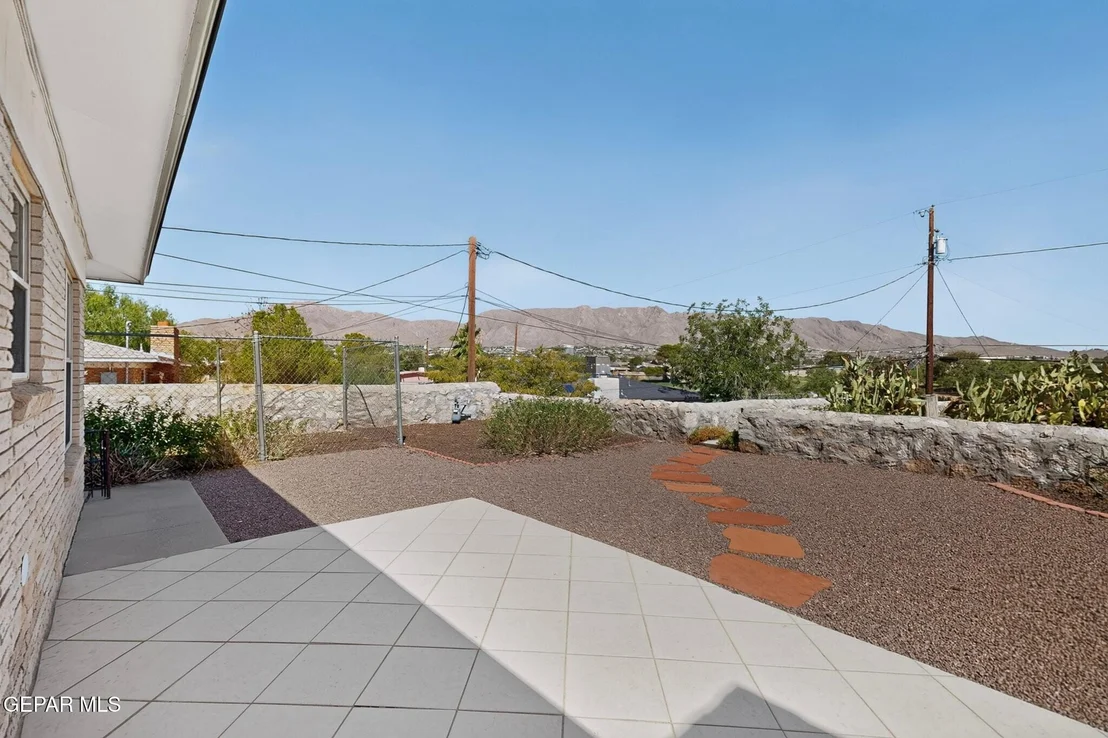 Photo of 6747 FIESTA Drive