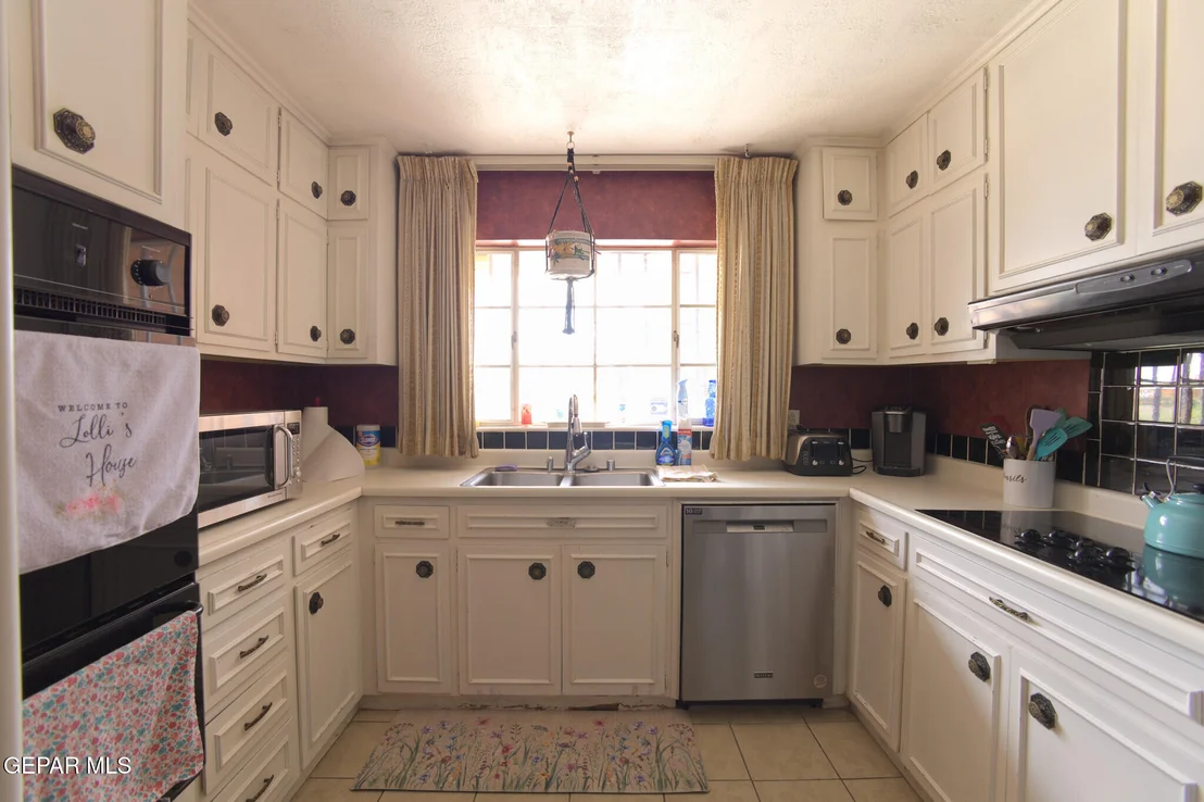 Photo of 3029 TAYLOR Avenue