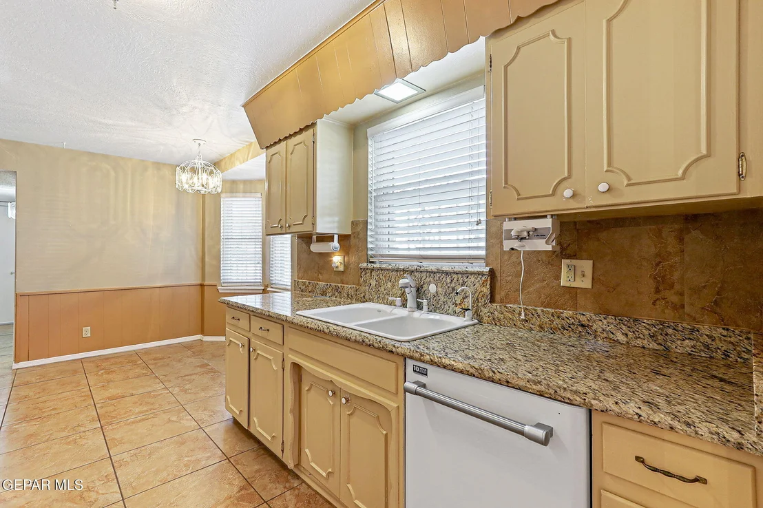 Photo of 9000 MCCABE Drive