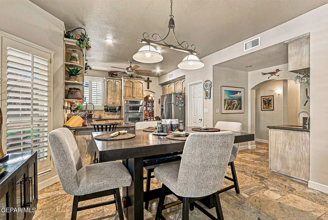 Photo of 1158 PINE RIDGE Way