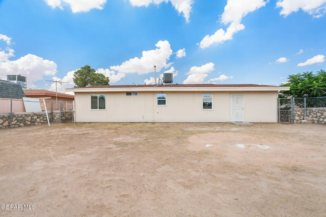 Photo of 8716 APARICIO Drive