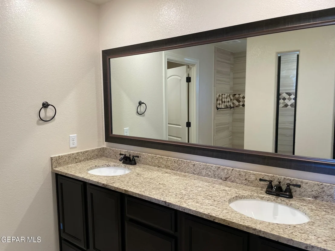 Photo of 10716 Daryl Johnston Street