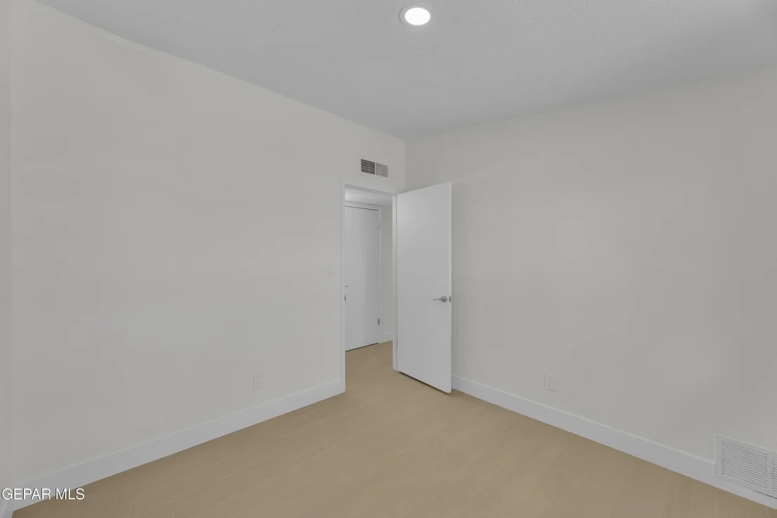 Photo of 10400 LAMBDA Drive