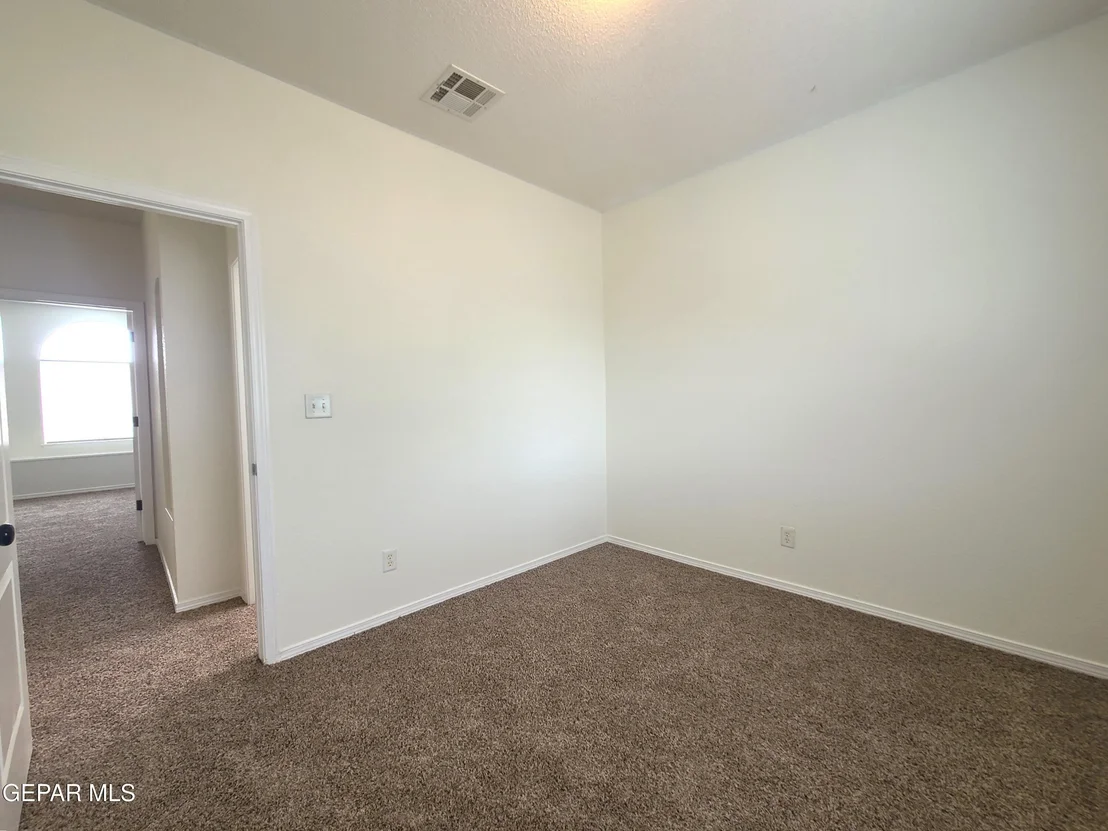 Photo of 4925 CATTLE Lane