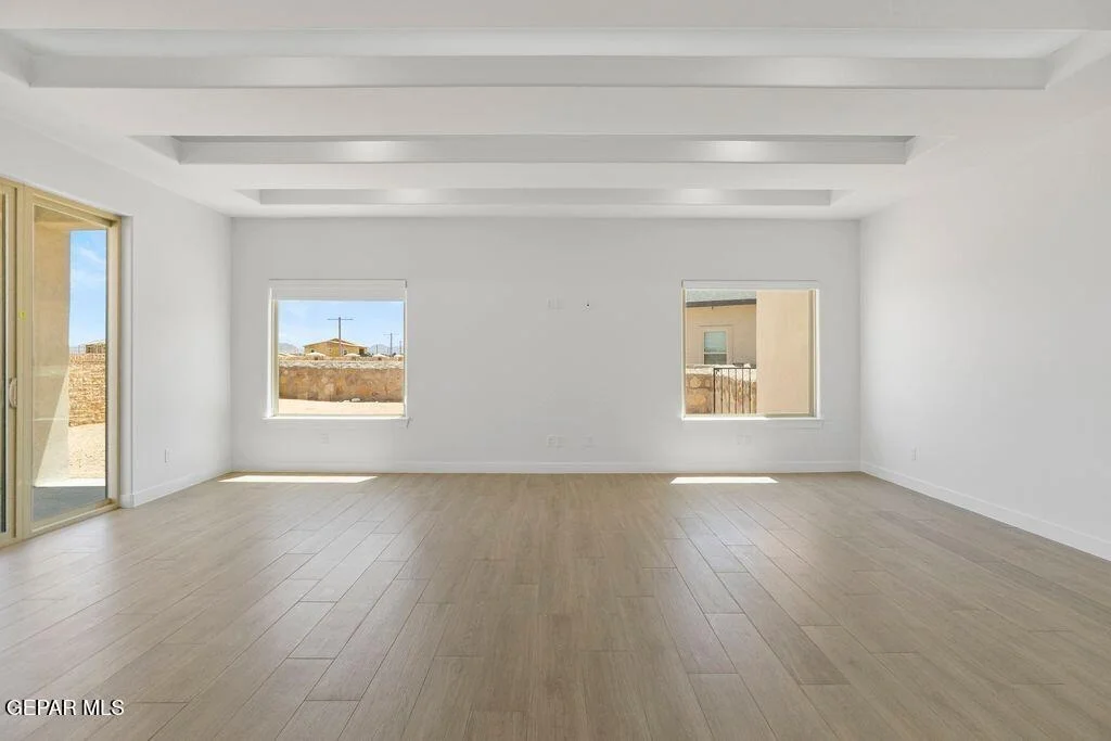 Photo of 3761 Scheme Place