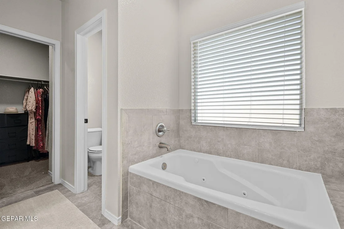 Photo of 5813 REDSTONE RIM Drive