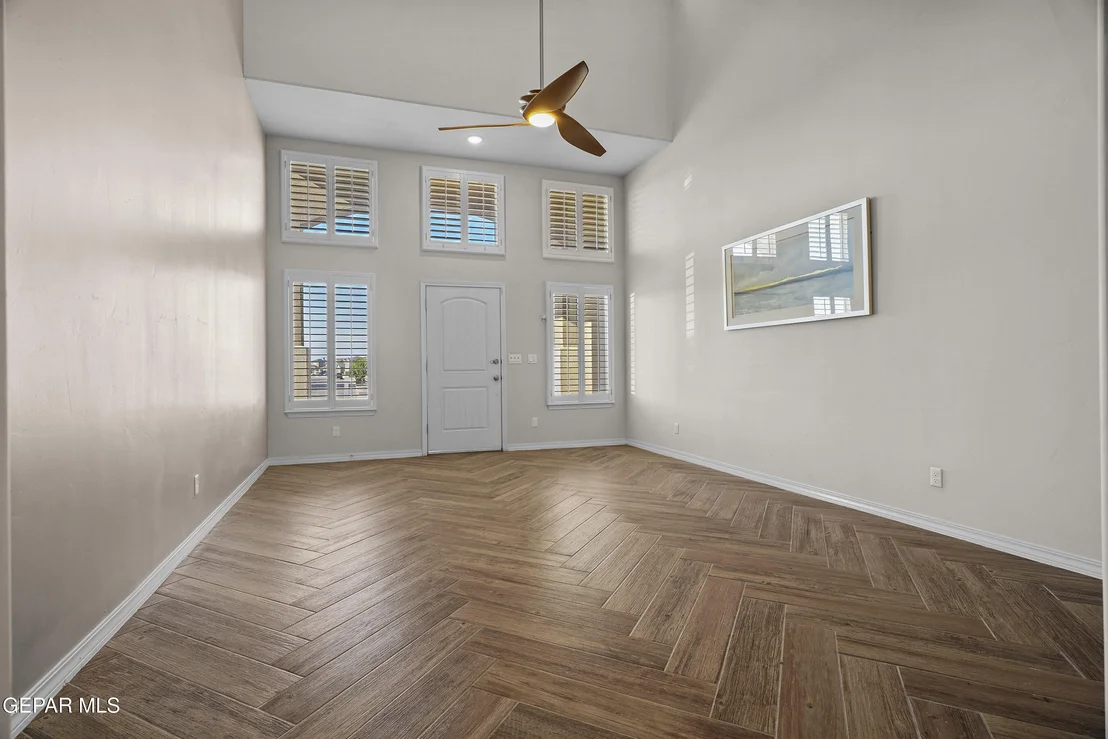 Photo of 6933 COPPER TOWN Drive