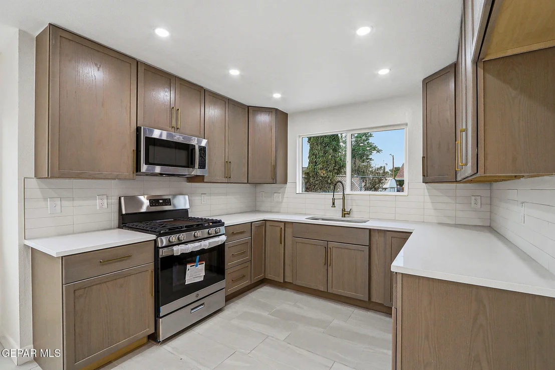 Photo of 709 FRONTERA Road
