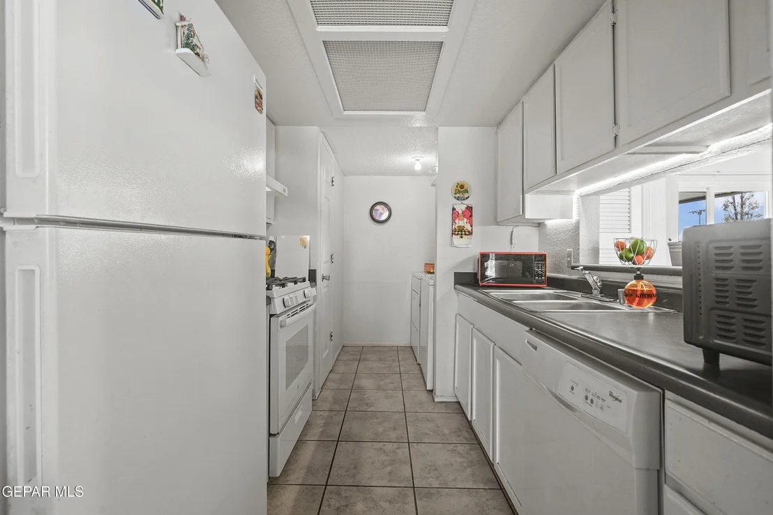 Photo of Unit A at 1557 Greg Powers Drive