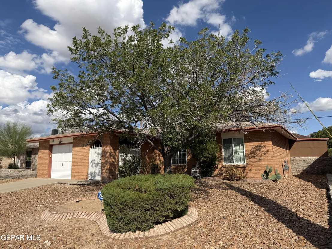 Photo of 1012 ONEIDA Drive
