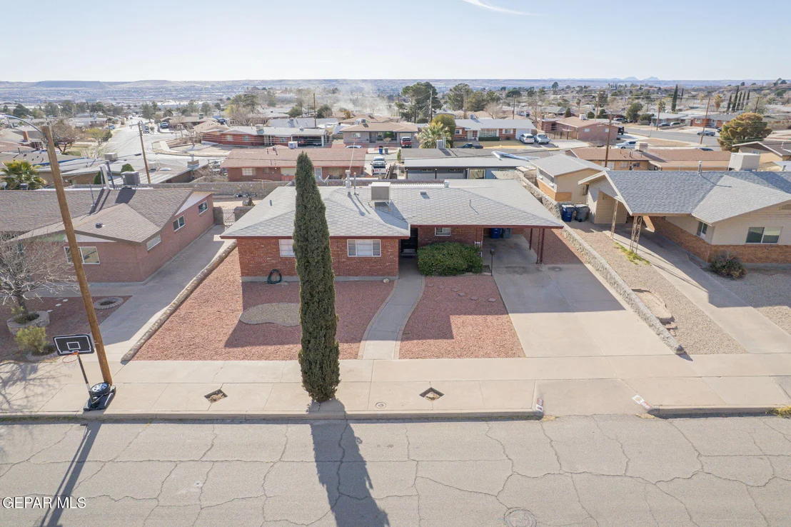 Photo of 6049 ISABELLA Drive