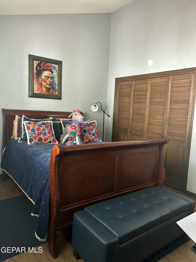 Photo of 804 LAKESHORE Drive