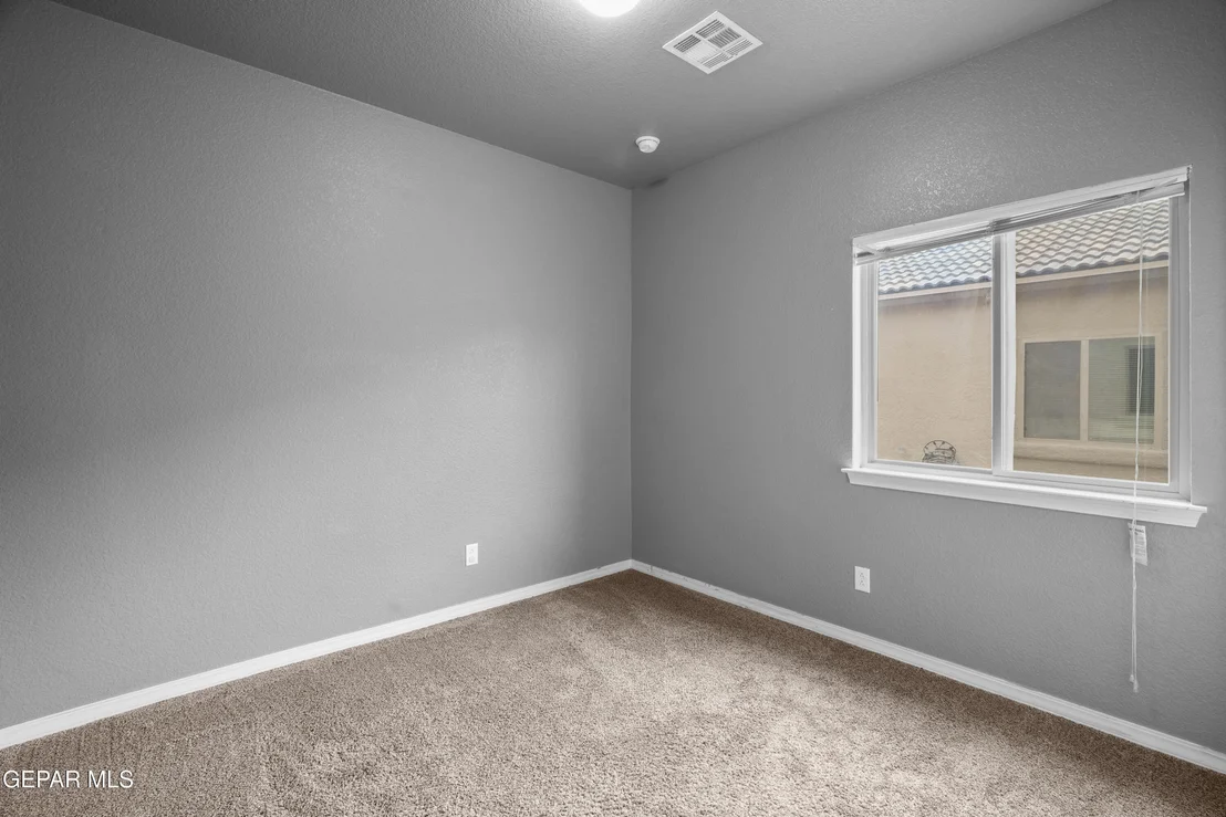 Photo of 789 PIXTON Road