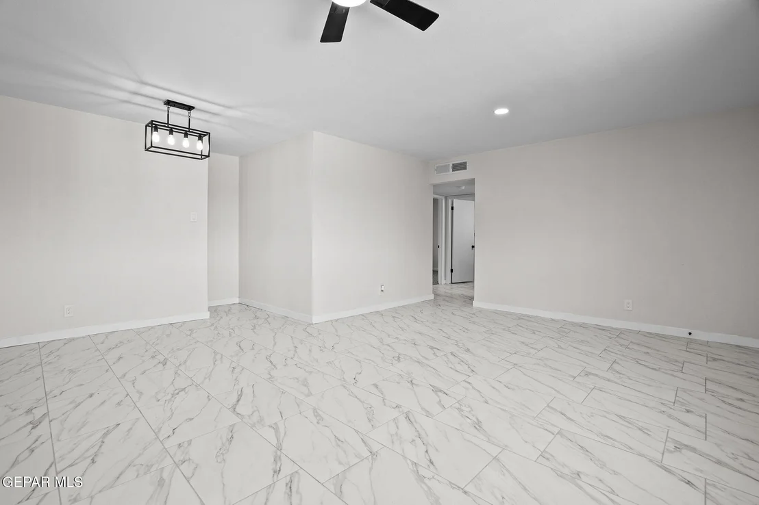 Photo of 4947 AIKEN Lane