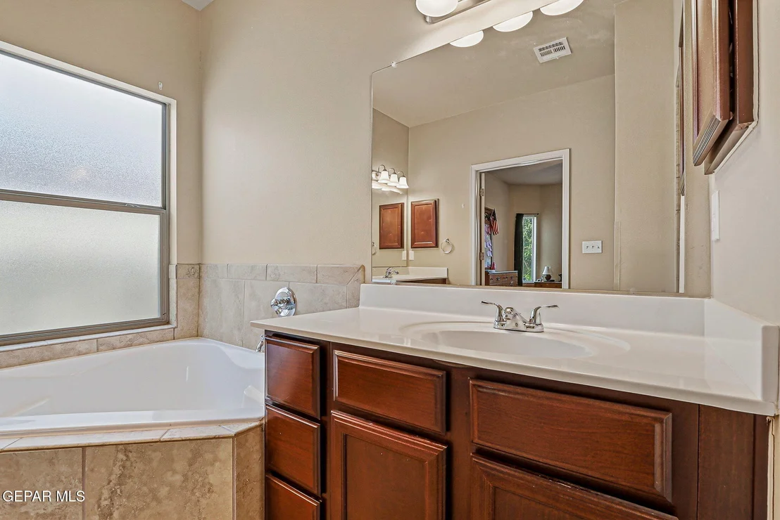 Photo of 11052 RAY MENA Lane