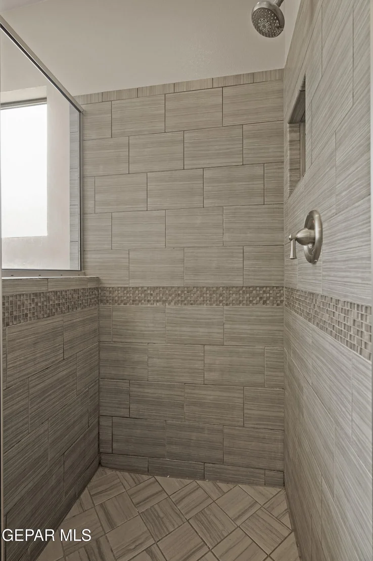 Photo of 7553 WOLF CREEK Drive