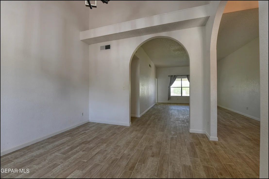 Photo of 829 DULCE TIERRA Drive
