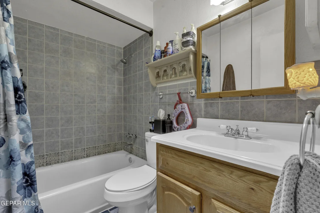 Photo of 608 CENTENNIAL Drive