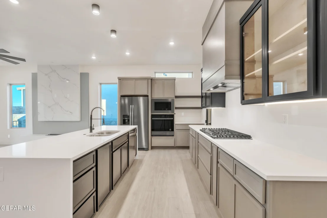 Photo of 621 Paseo de la Reina Street