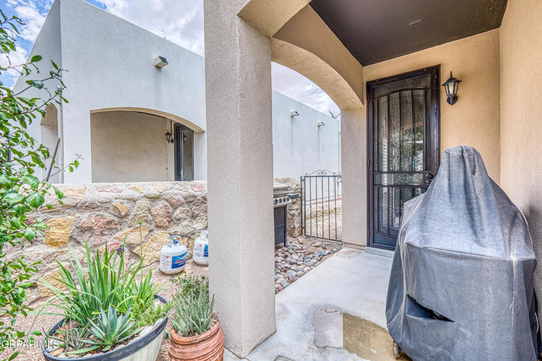 Photo of 2109 ROBERT DRENNAN Place
