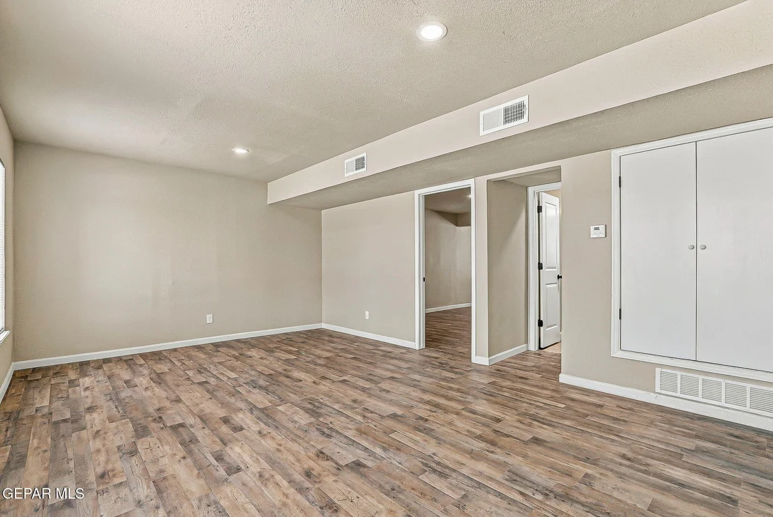 Photo of 5312 DEARBORNE Drive