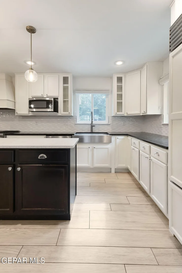 Photo of 5010 COLUMBINE Street