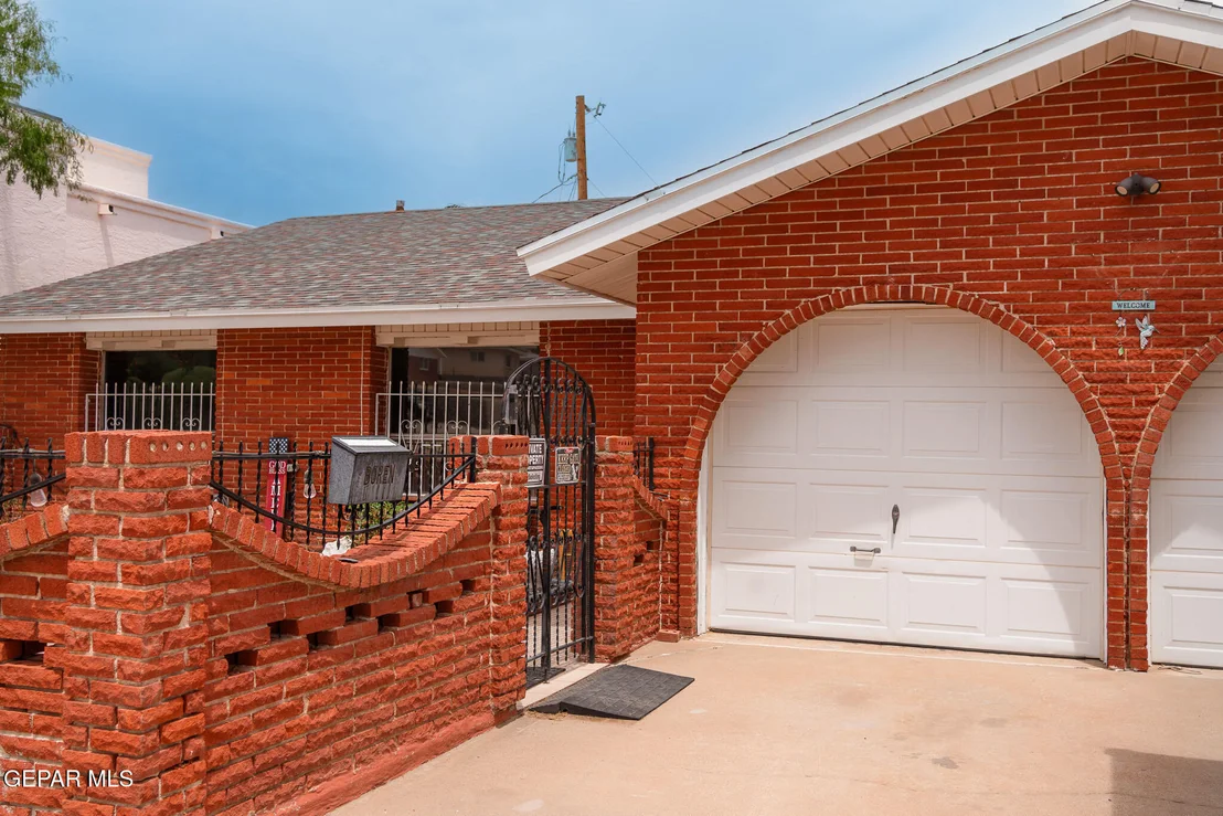 Photo of 8908 ECHO Street