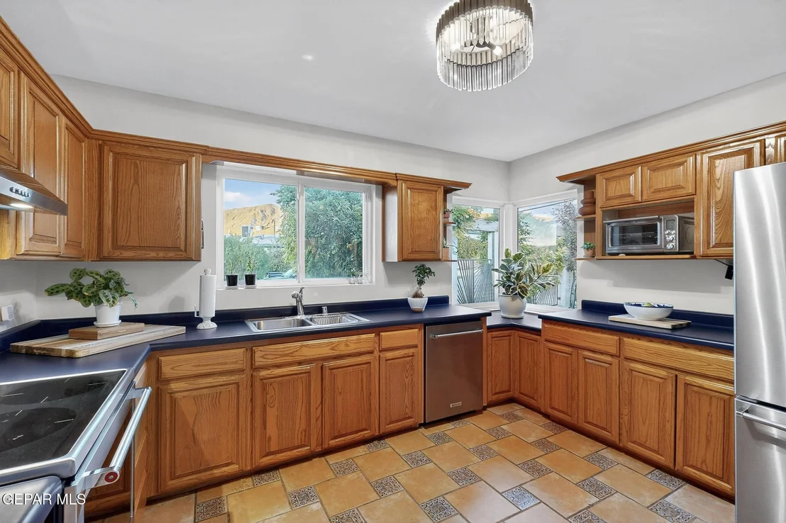 Photo of 3224 N Stanton Street
