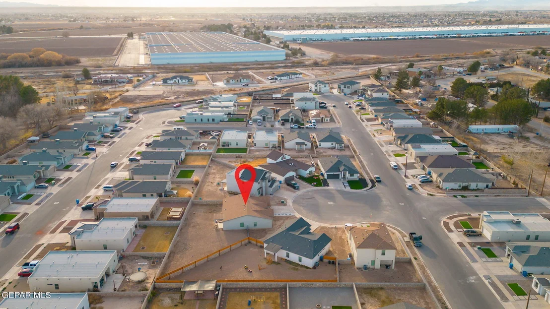 Photo of 356 PLATEAU Drive