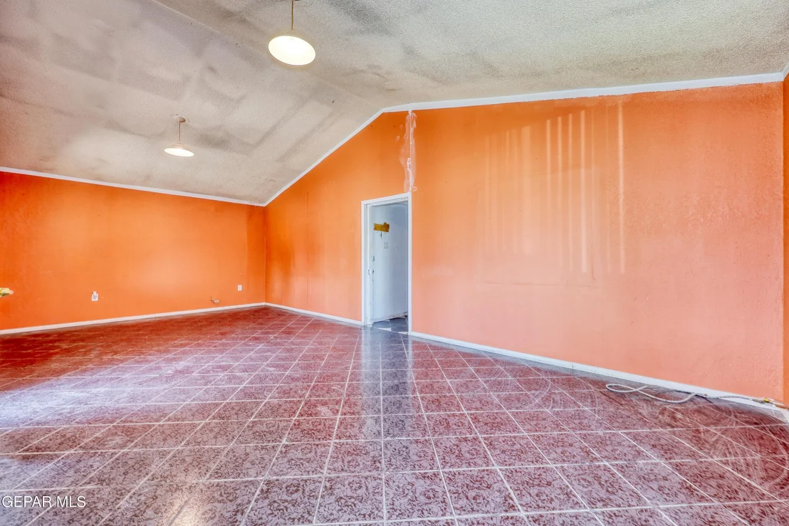 Photo of 7421 MINDORO Place